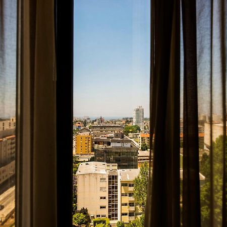 Crowne Plaza Porto By Ihg Hotel Exterior photo View from the window of a cell at the prison