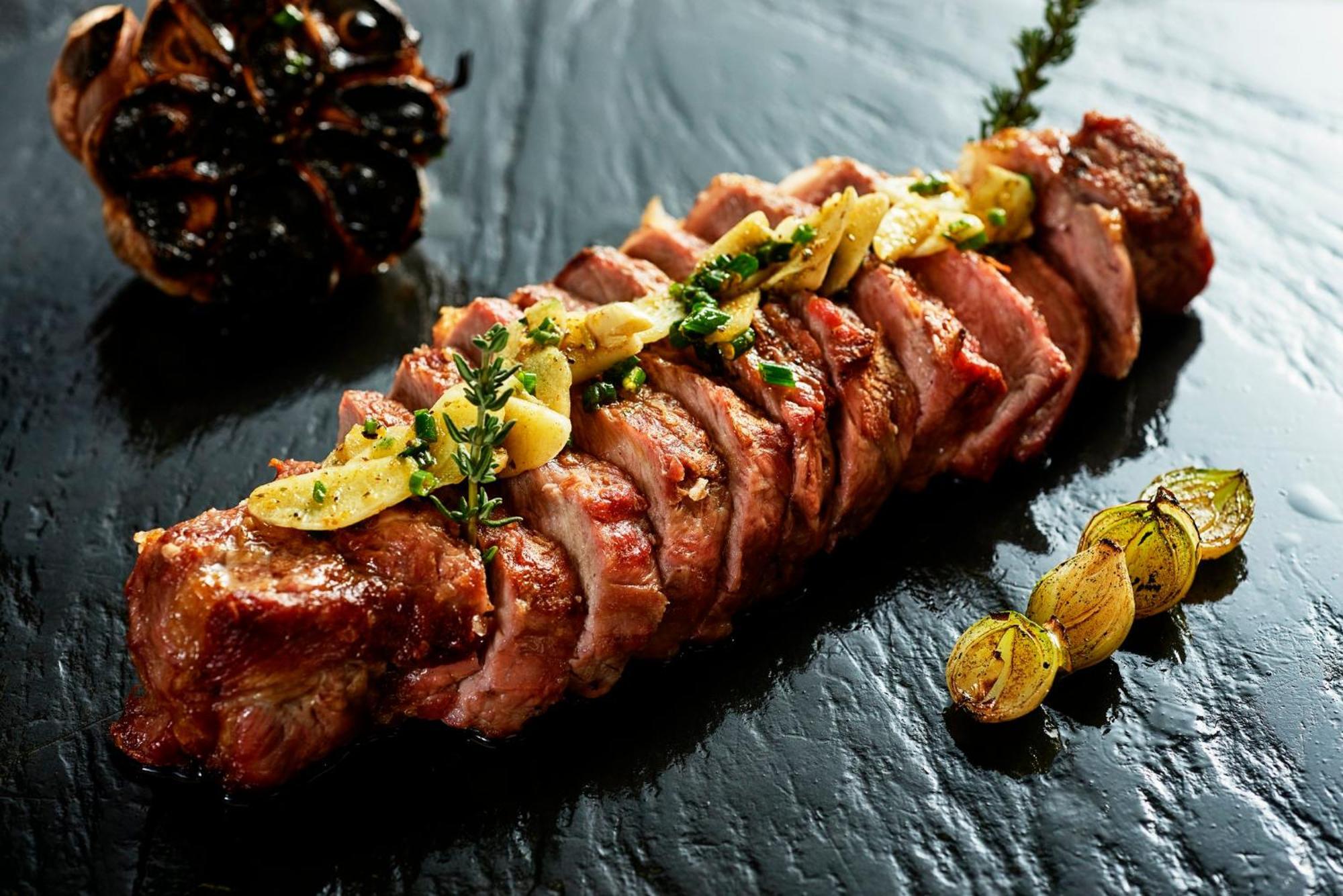 Crowne Plaza Porto By Ihg Hotel Exterior photo A pork tenderloin