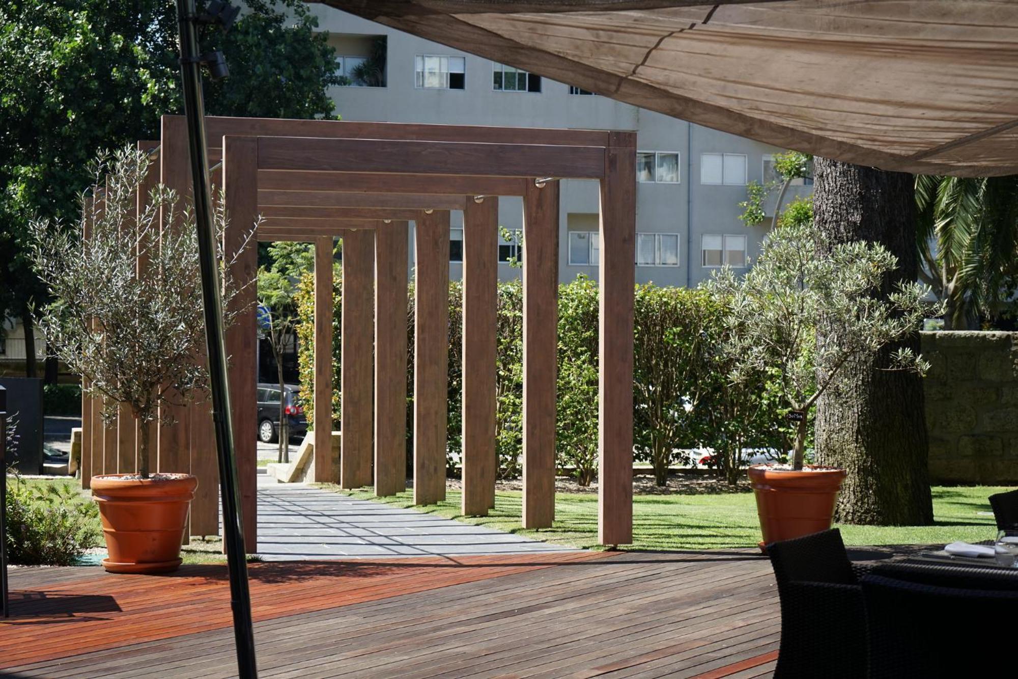 Crowne Plaza Porto By Ihg Hotel Exterior photo The pergola